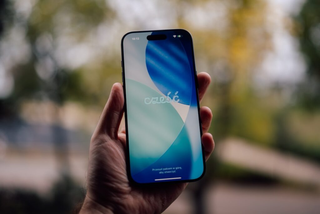 Webhook活用でリアルタイム通知を実現する - Photo by Kamil Switalski on Unsplash